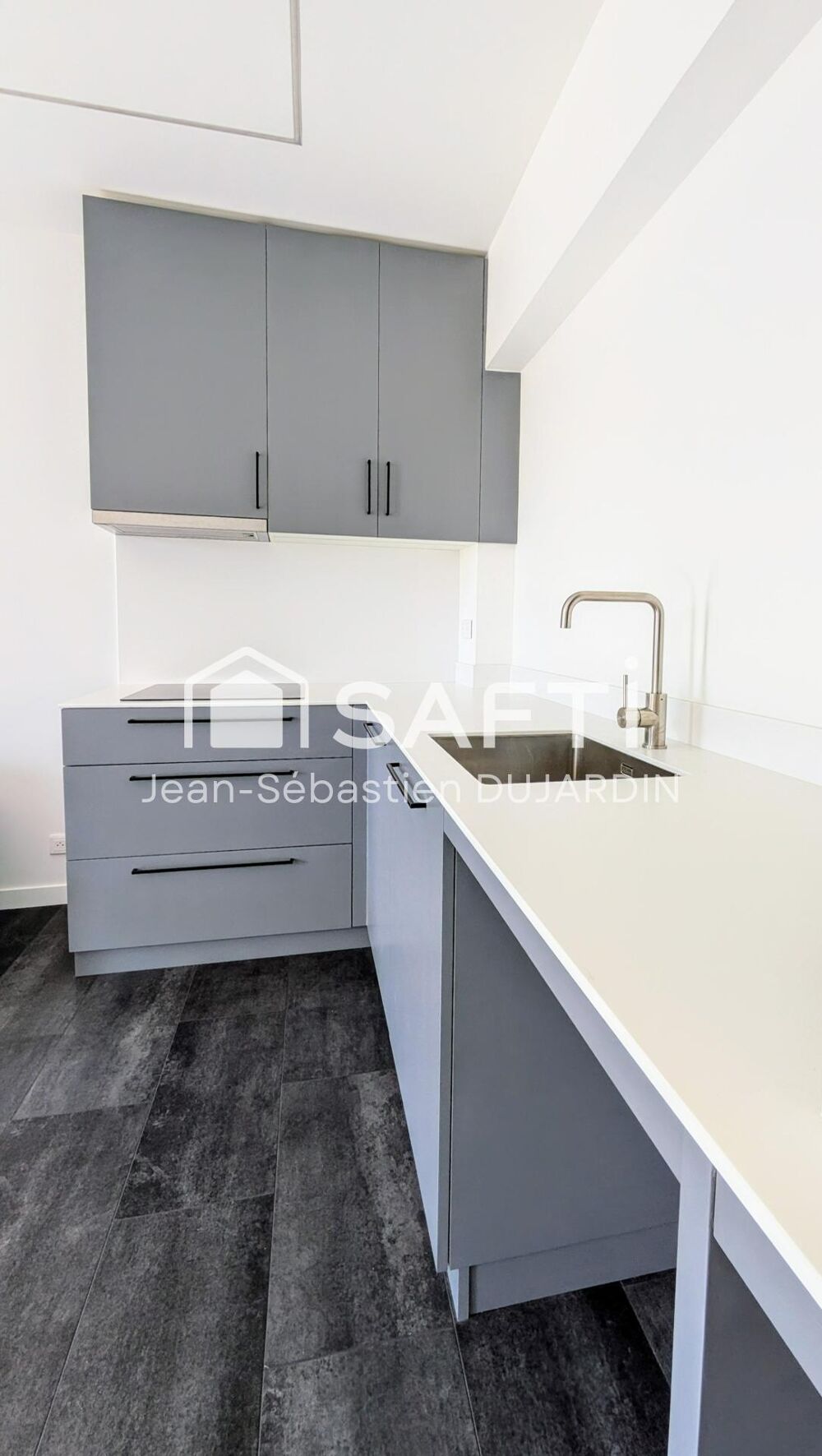 Vente Appartement Trs beau duplex de 65m refait  neuf expos sud Vallauris