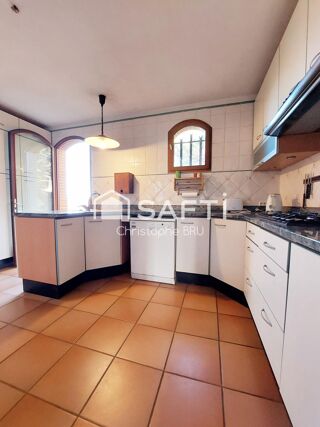  Maison  vendre 7 pices 200 m