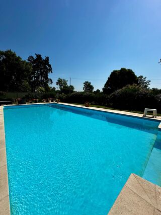  Propriété/château à vendre 15 + pièces 430 m² Saint-seurin-de-prats