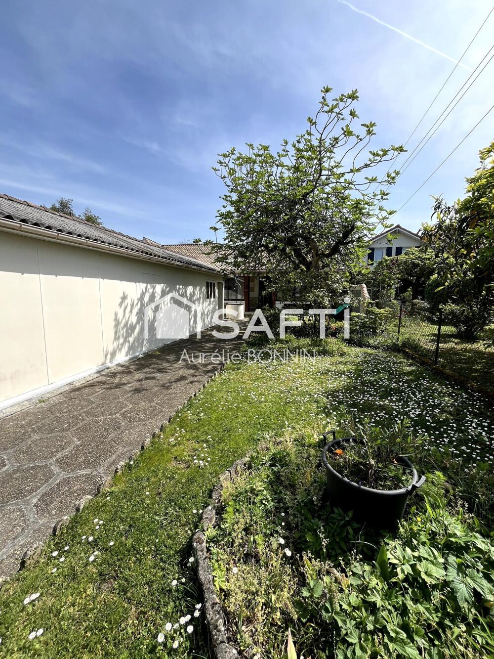 Vente Maison Talence maison de plain pied 3 chambres avec garage de 37m² proche du tram dans une rue calme Talence