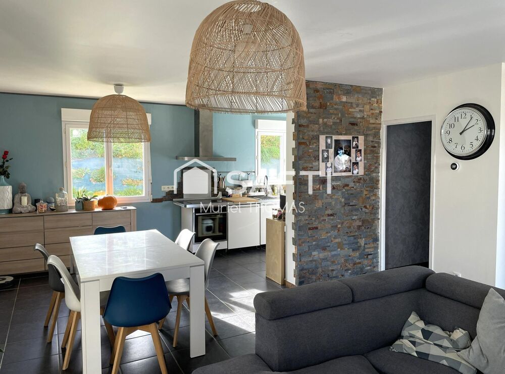 Vente Maison Proche des commodités avec la tranquillité en plus Nivolas-vermelle