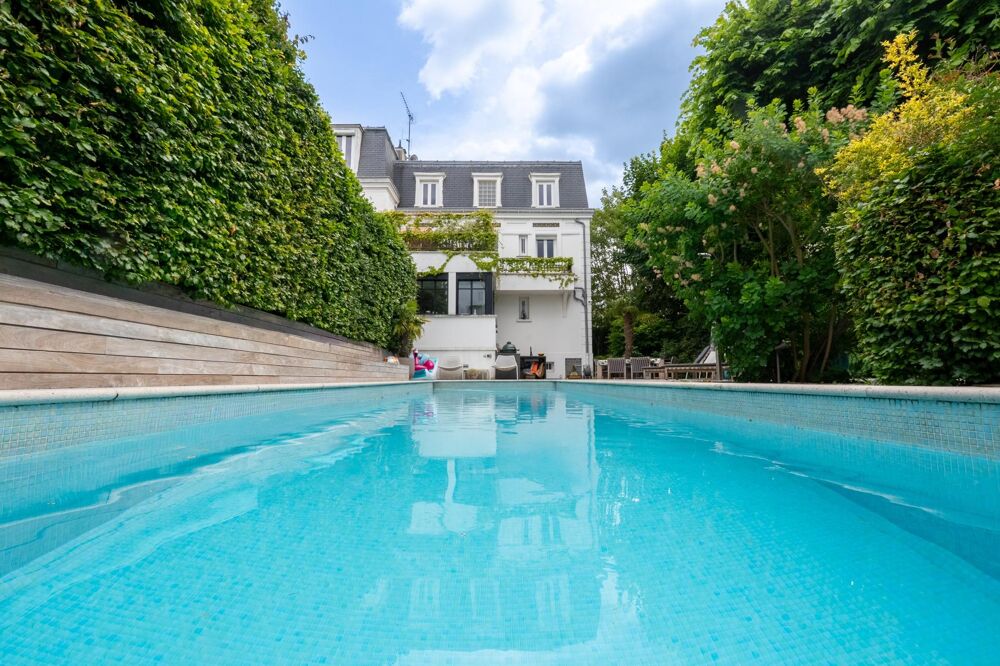 Vente Maison Triangle d'or, belle propriété avec maison de Maître et maison annexe sur jardin et piscine. Saint-maur-des-fosses