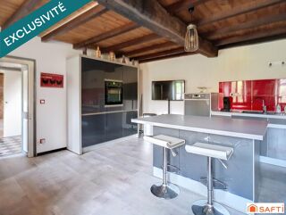  Maison à vendre 15 + pièces 345 m²