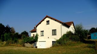 Vente Maison Rare à la vente : propriété avec gîte indépendant, piscine et vue montagne – Teilhet Teilhet