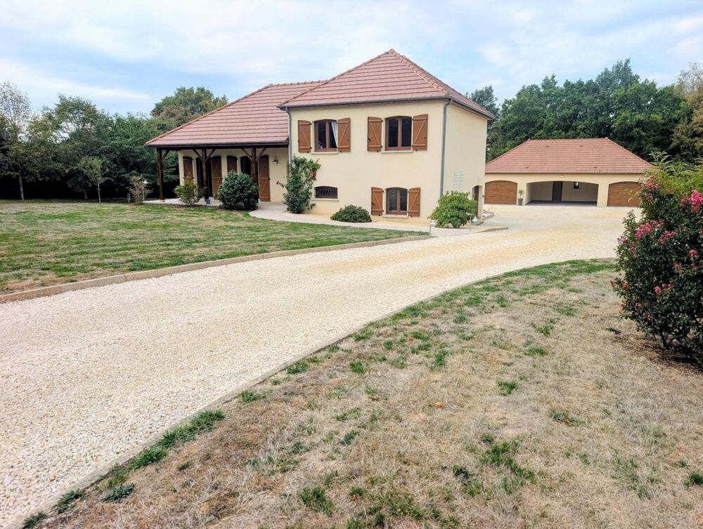 Vente Maison Maison de 95 m², 3 chambres, sous-sol, garages. Villebret