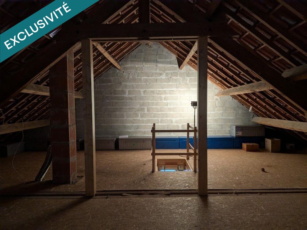 Maison individuelle de 80 m² avec 3 chambres sur 1 346 m² de terrain, sous-sol et terrasse , Secteur calme