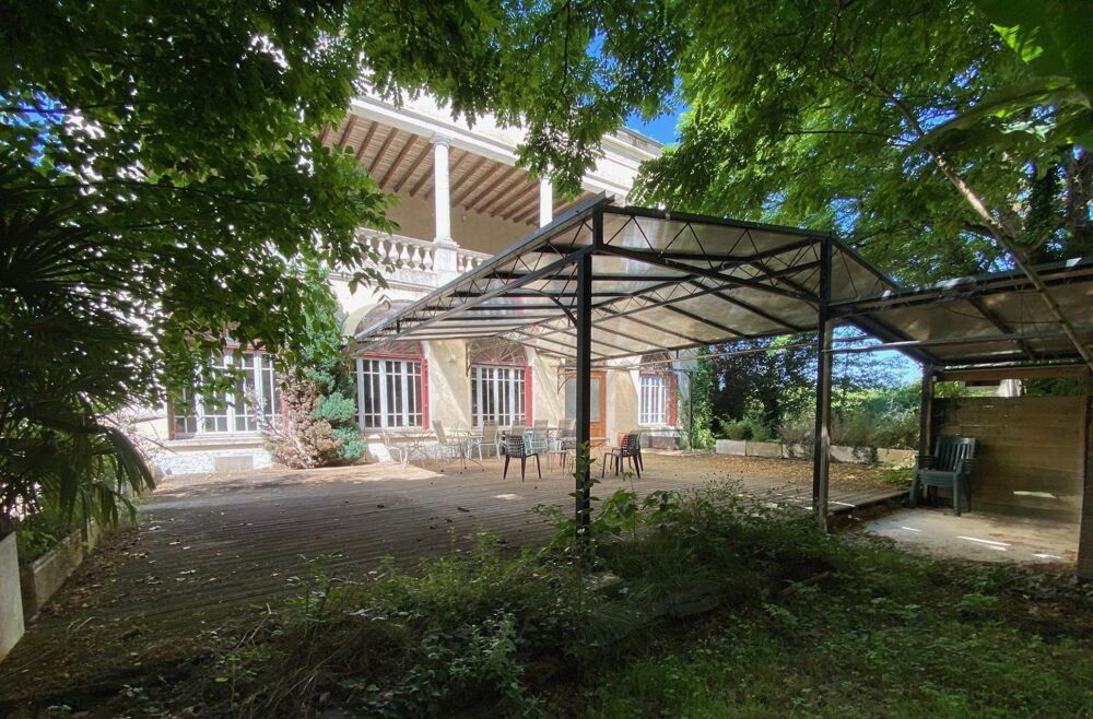 Actif immobilier 700 m² à 50 min Toulouse  fort potentiel revalorisation