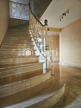  Maison � vendre 10 pi�ces 257 m�