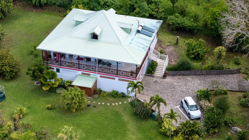 � vendre  Maison Saint-Claude (97120)