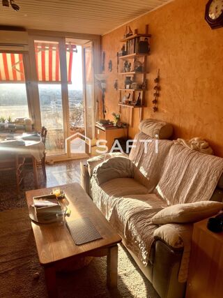 Vente Appartement T4/5 ETAGE ELEVE AVEC CAVE ET BOX EN SOUS SOL Marseille 9