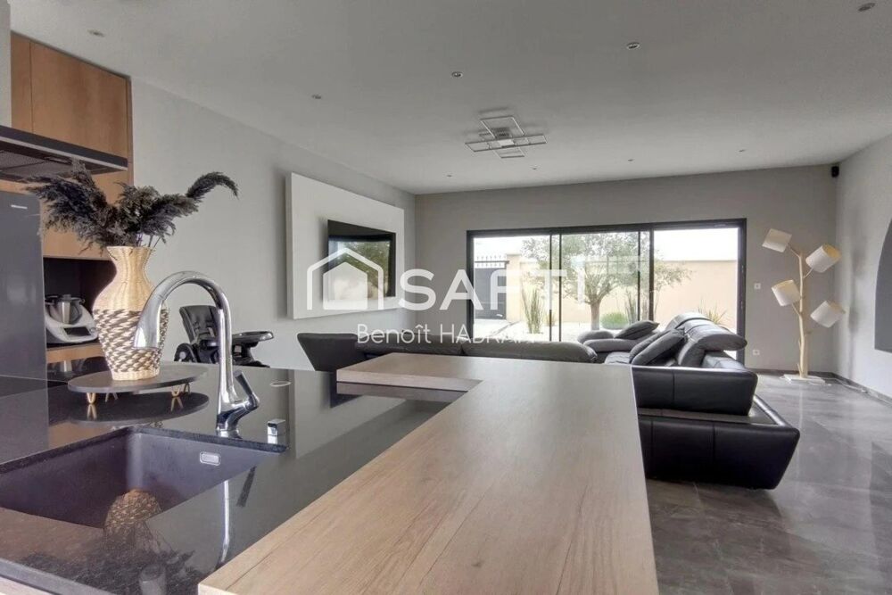 Maison 193m2, 8 pièces 5 chambres, piscine chauffée