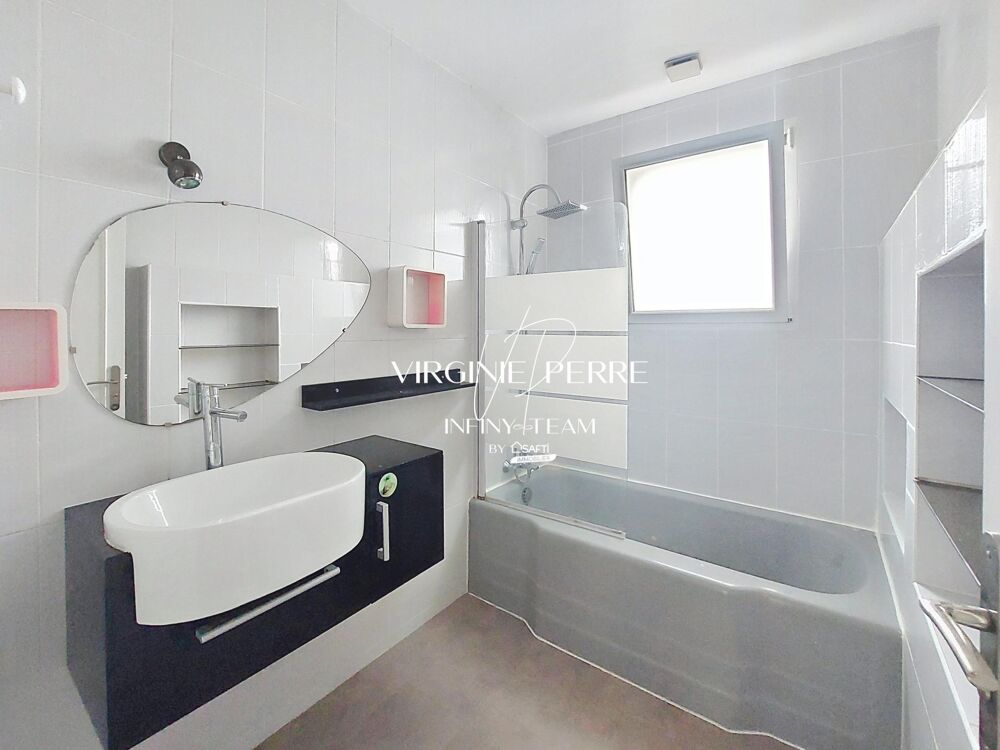 Vente Maison MAISON 7 PIECES ET GARAGE - 175M2 - VAUX-SUR-MER (17640) Vaux-sur-mer