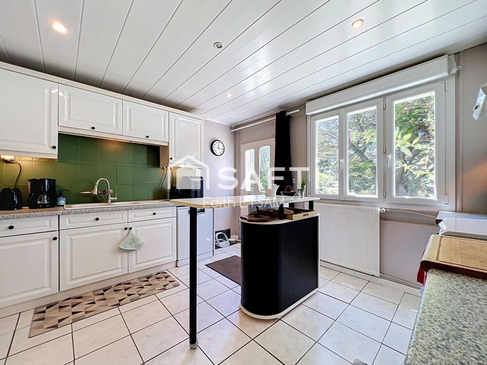 Vente Maison Maison 9 pièces, 215 m² Treffiagat