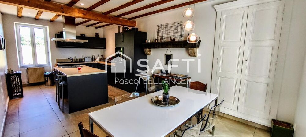 Vente Maison Corps de ferme entièrement rénové – Idéal Chevaux / Gîtes – 1,7 Ha attenant & Dépendances Servant