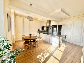  Maison � vendre 9 pi�ces 215 m�