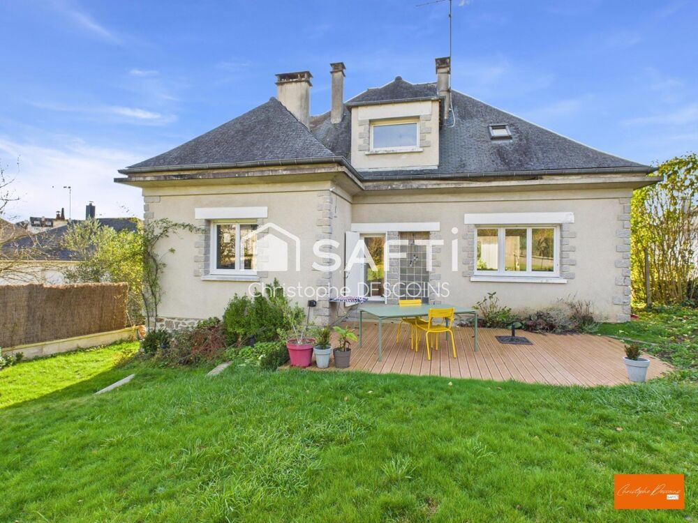 Maison de caractère  Hyper centre de Mayenne  Quartier recherché