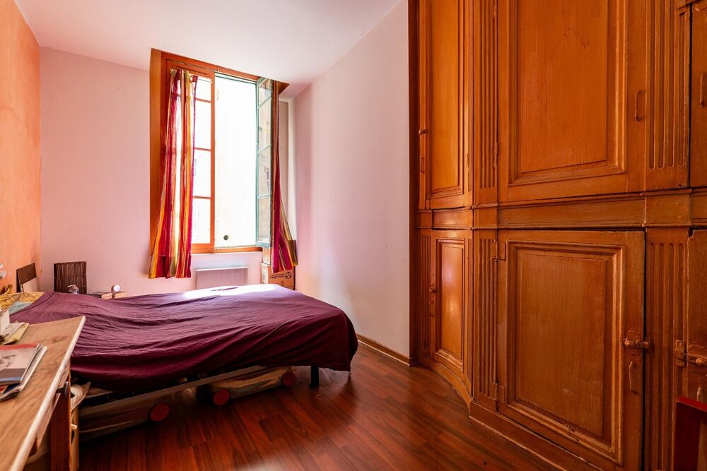 Vente Appartement BORDEAUX SAINTE CROIX - APPARTEMENT 80M² - 2 CHAMBRES - PLACE DE PARKING + CELLIER Bordeaux