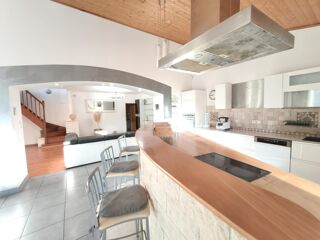  Maison � vendre 9 pi�ces 240 m�