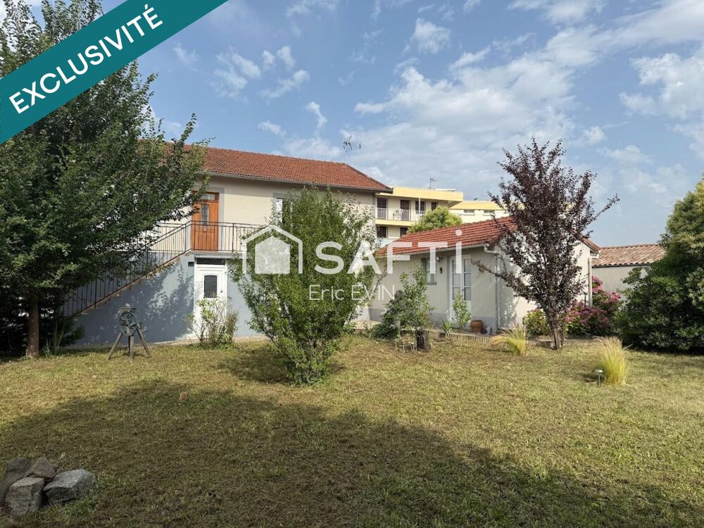 Grande et belle maison familiale libre de suite de 164 m2 habitable - Terrain clos de 952 m2, joliment arboré et fleuri