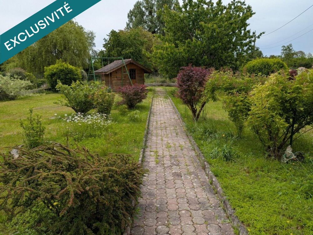 Maison familiale de 108 m² à Chamblay ( JURA), 3 chambres avec terrain