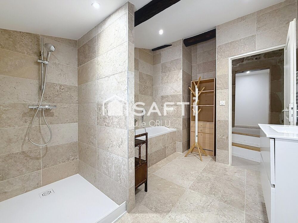 88 m² rénovés, 3 chambres au coeur de Saint Donat