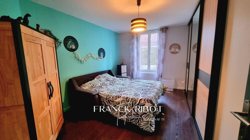 Vente Maison Maison ancienne rénovée de 147m2, 178m2 de terrain Avallon