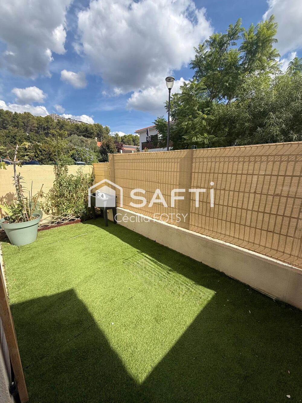 Vente Appartement Joli t2 dans un petit immeuble plein de charme, jardin et stationnement Toulon
