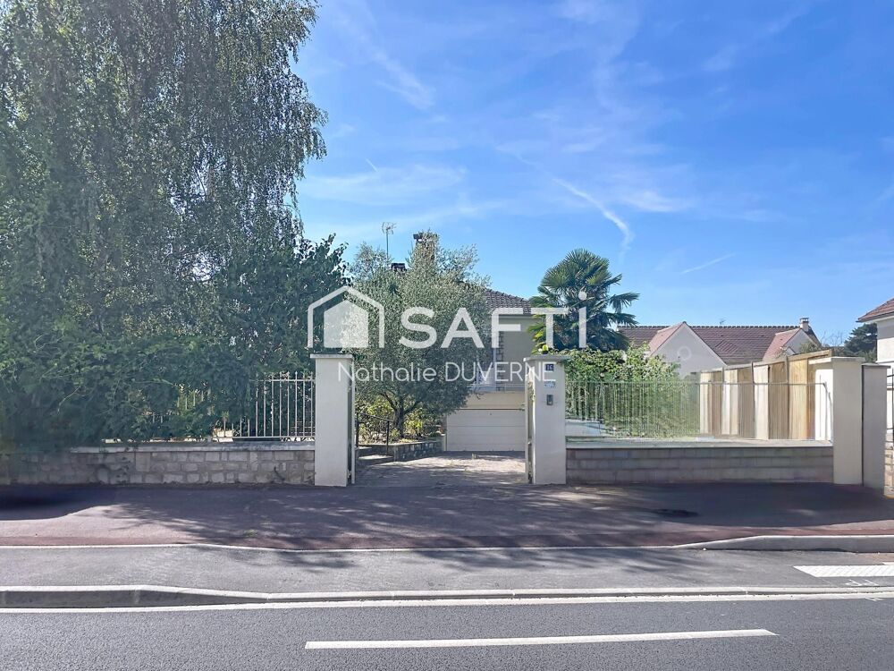 Maison 124 m2 sur s/sol total 100 m2 - Terrain 1037 m2 - 5 chambres - Accessibilité PMR