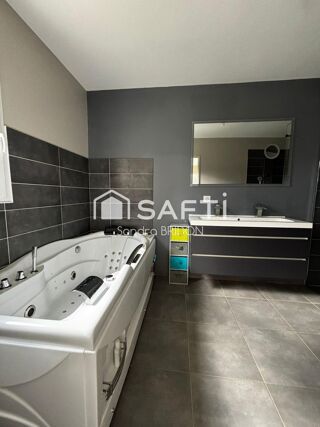  Maison à vendre 8 pièces 179 m²
