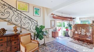  Maison � vendre 6 pi�ces 205 m�