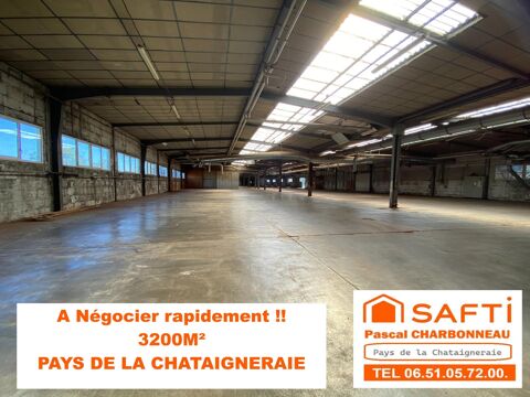 Batiment industriel 3 200m&sup2;. 580000 85120 La chataigneraie