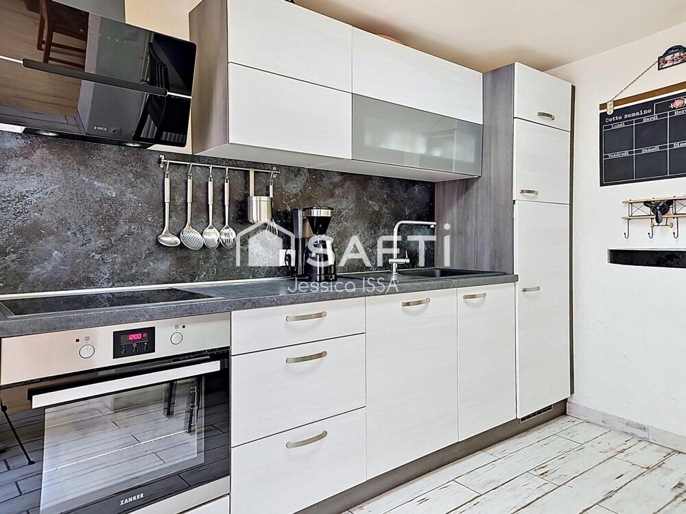 Maison de village plein de potentiel à découvrir !