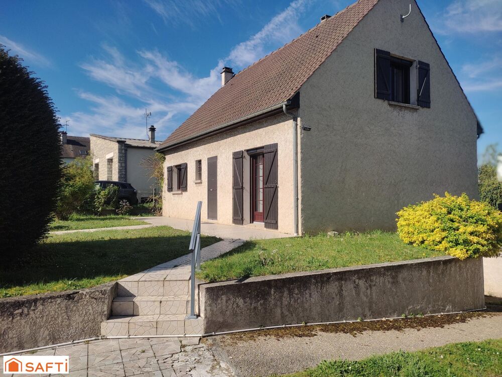 MAISON FAMILIALE, 3 chambres plus bureau