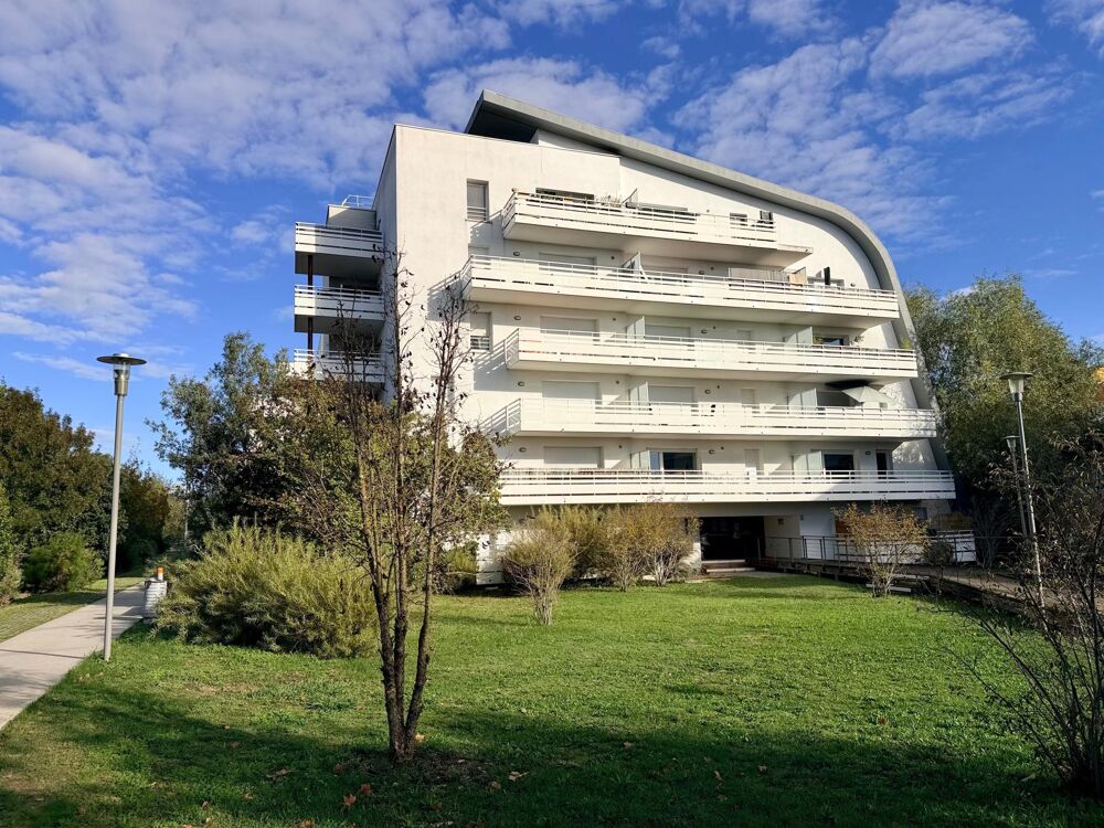 Vente Appartement Appartement T2 de 43m2 avec terrasse et parking Begles