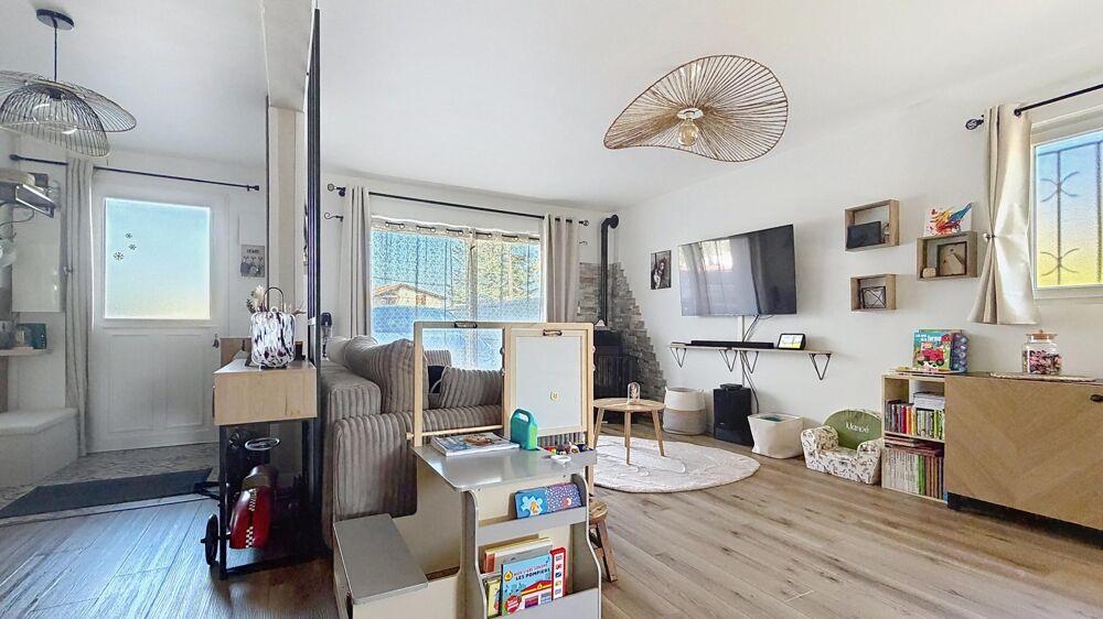 Vente Appartement T3 de plain-pied en RDC d'une maison 83 m2 avec jardin, terrasse et parking Ambares-et-lagrave