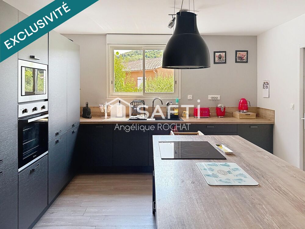 Vente Maison Magnifique Villa de plain pied 4 chambres avec piscine au calme à St Nazaire de Ladarez Saint-nazaire-de-ladarez
