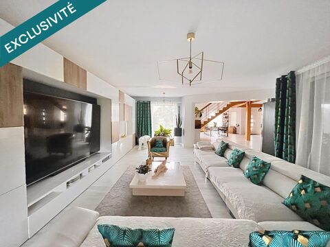   Maison d'exception avec piscine et jardin paysager Maison - 6 pi�ce(s) - 220 m�