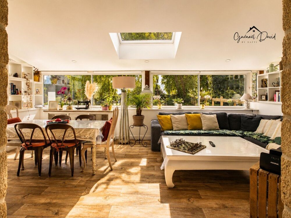 Propriété de charme avec deux habitations, hangar et fort potentiel sur plus de 2 800 m²