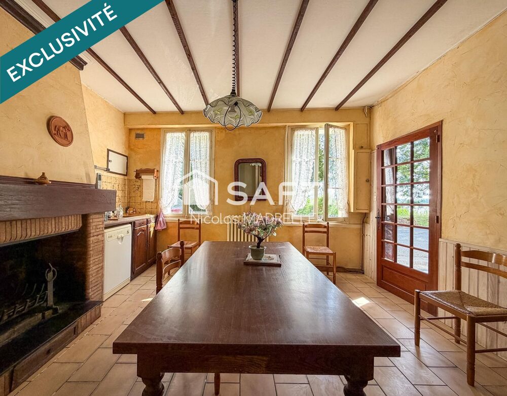 AMBÈS  Maison en pierre avec vue exceptionnelle sur la Dordogne