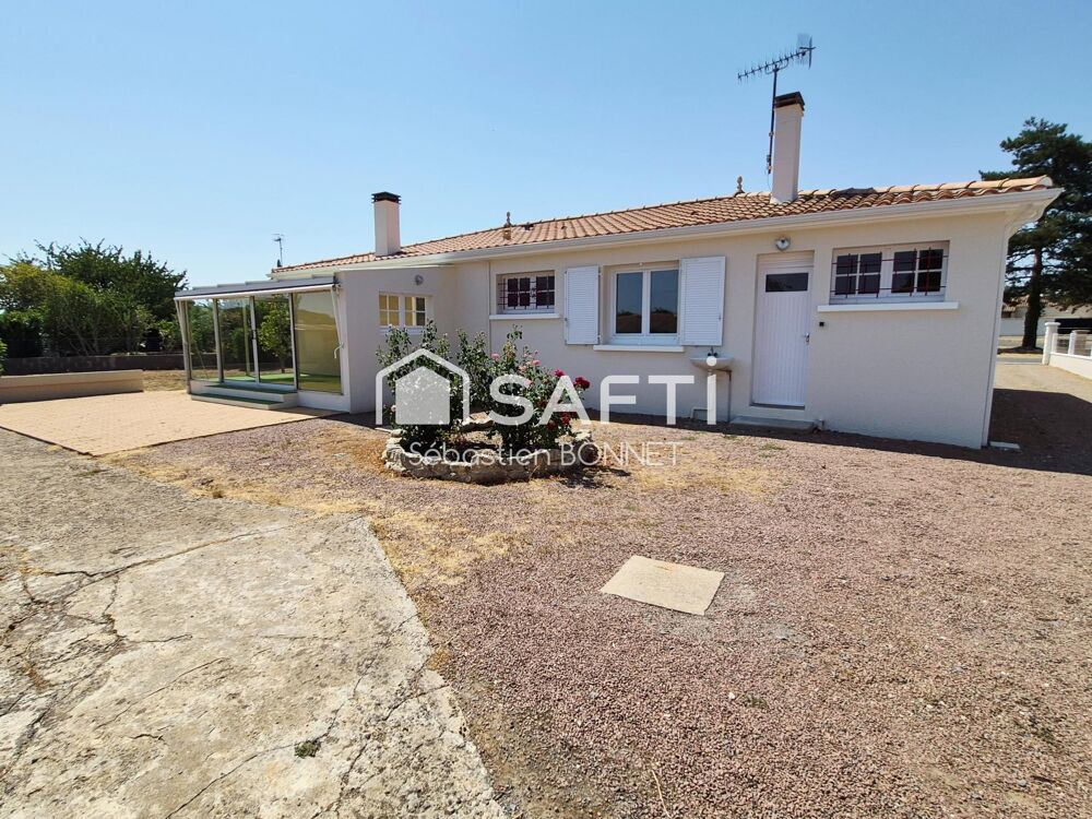 Vente Maison Maison de plain pied proche centre avec dépendances Angles