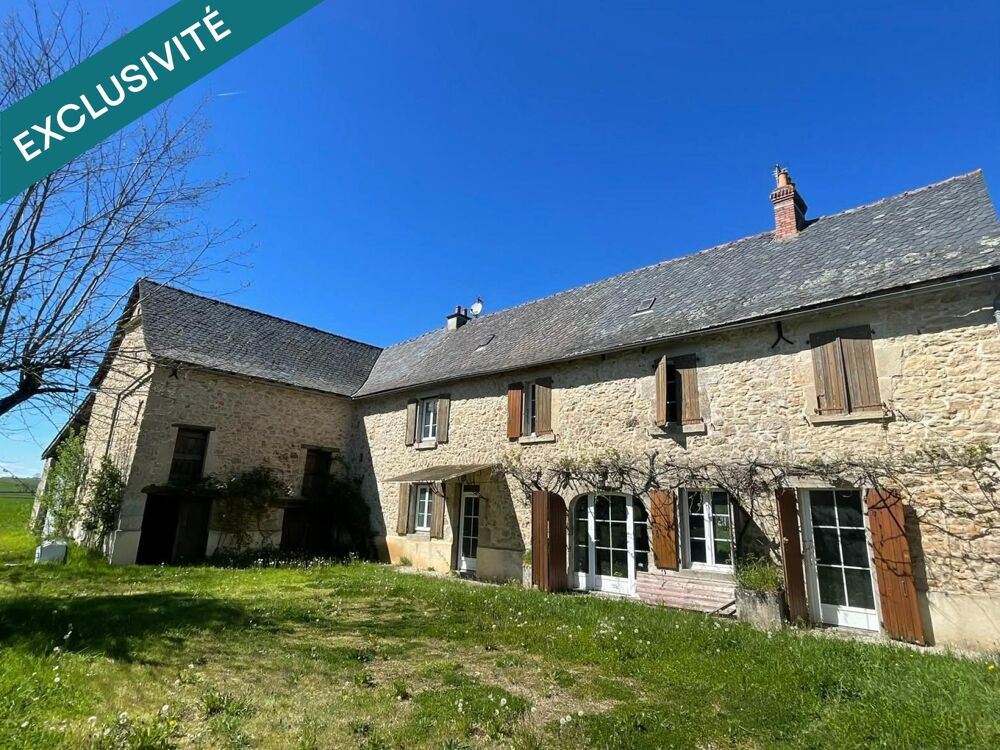 Située à moins de 3km de toutes commodités , 25mn de Rodez et de Villefranche de Rouergue, cette jolie propriété offre un cadre