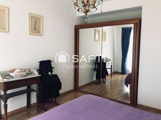  Maison  vendre 8 pices 210 m