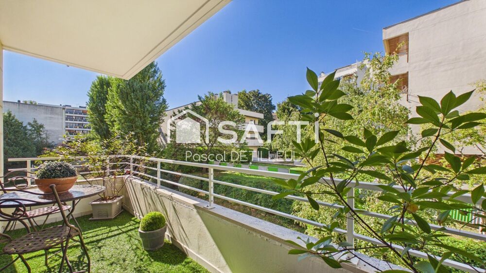Vente Appartement Excellent état, 2 balcons, calme Saint-cloud