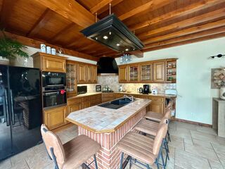  Maison � vendre 6 pi�ces 323 m�