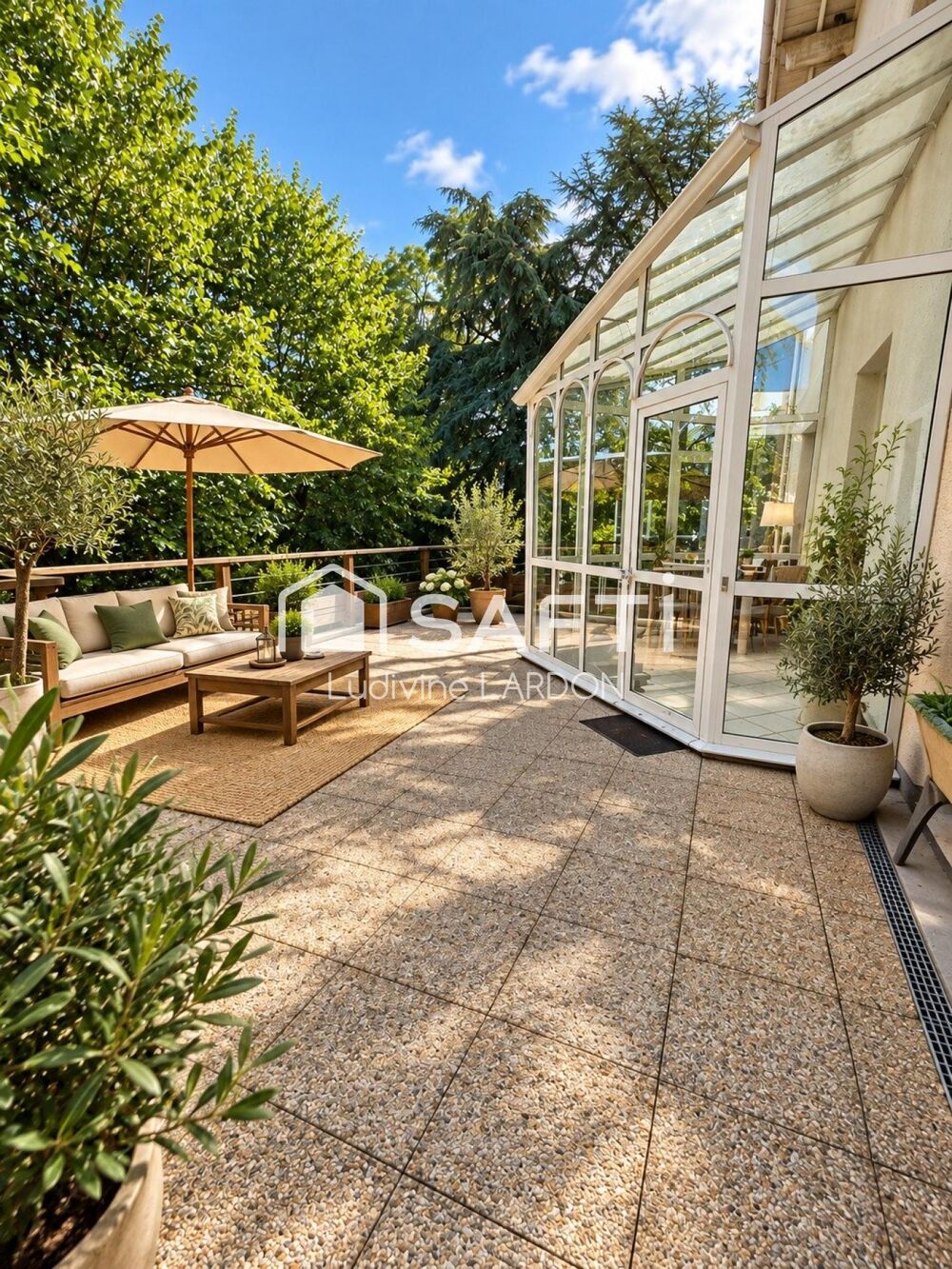 Vente Maison Demeure d'exception – 379 m² habitables – Parc arboré de 2 200 m² – Saint-Étienne Bellevue Saint-etienne