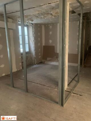  Maison � vendre 15 + pi�ces 270 m�