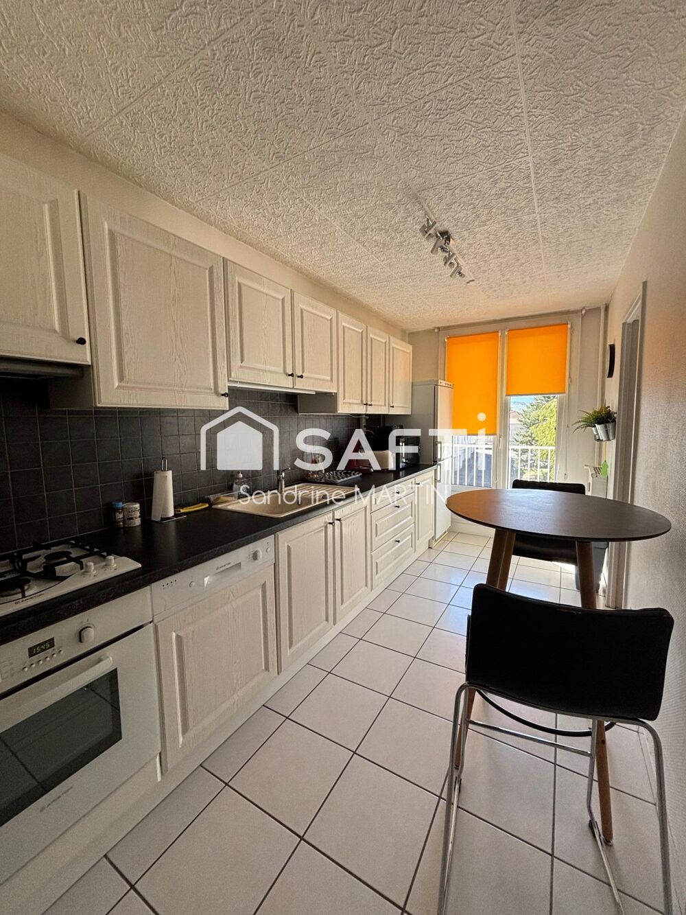 Vente Appartement Appartement meublé T4 bis, 92m2, ascenseur et parking privé Gerzat