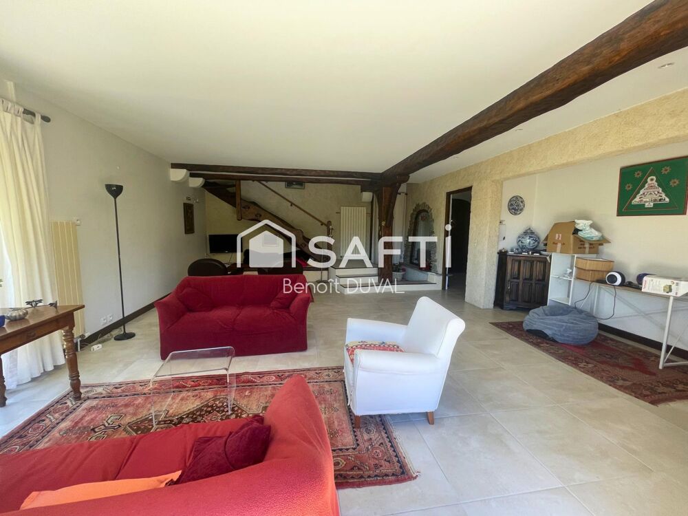Maison de 190 m² - 6 chambres - 1100 m² de jardin