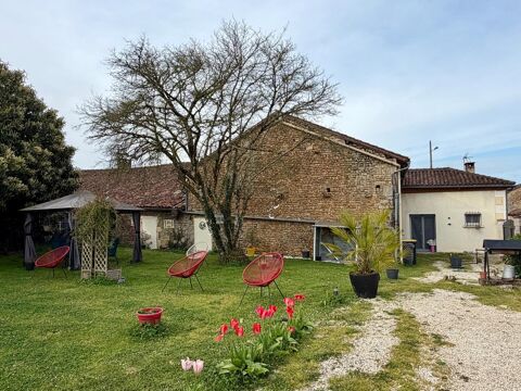   Genouill� 86250. Maison, grange et jardin Maison - 5 pi�ce(s) - 105 m�