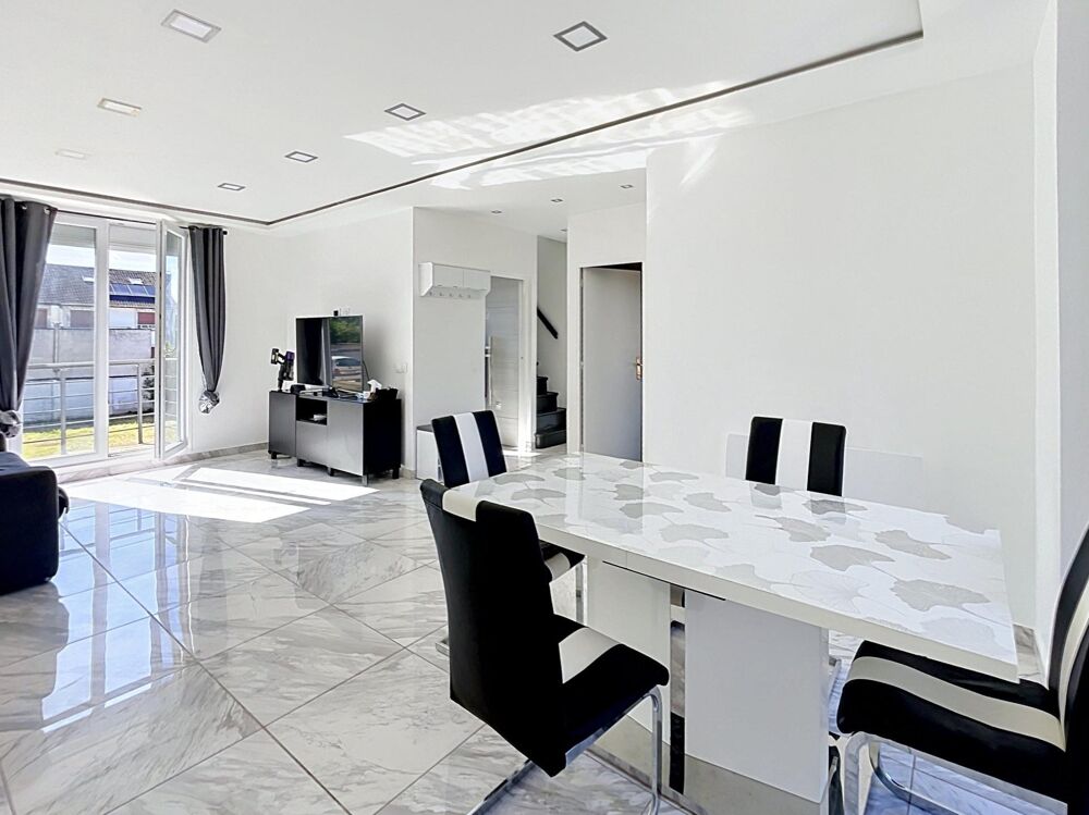 Vente Maison MAISON INDIVIDUELLE ATHIS-MONS DPE C  A PROXIMITE T7 (2 mn à pied) ET CENTRE VILLE Athis-mons